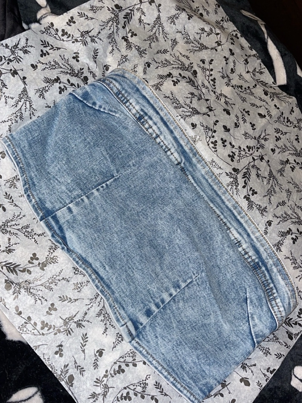 Forever 21 Light Blue Straight Leg Women's Jeans